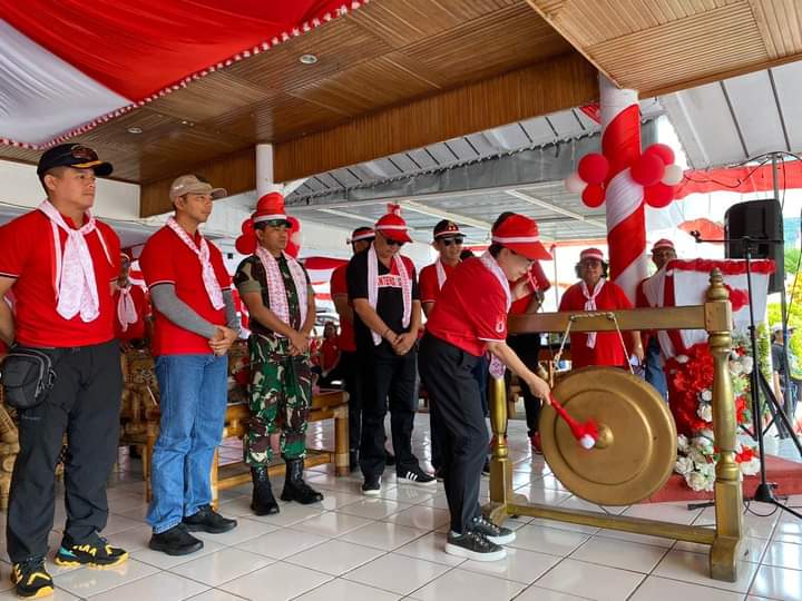 Rinny Tamuntua Pj Bupati Sangihe Membuka Festival Seni Budaya Daerah Dan Melepas Karnaval Budaya