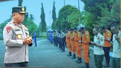 Wakapolda Jambi Brigjen Pol. Yudawan Roswinarso pimpin upacara penutupan posko crisis centre yang berada di Terminal lama Bandara Sultan Thaha Jambi pada Kamis, (23/02/23)