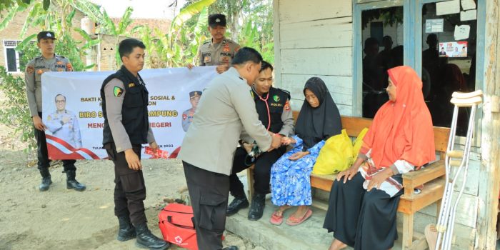 <em>Rakorbin SDM Polri Tahun 2023, Polres Tubaba Gelar Bakti Sosial, Bakti Kesehatan Dan Penanaman Pohon.</em>