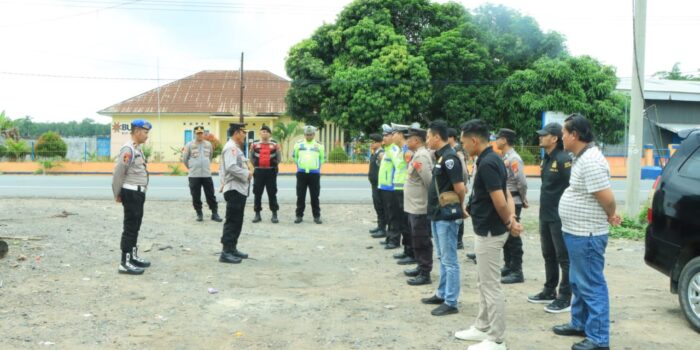 <em>Agar Berjalan Lancar, Polres Tulang Bawang Barat Berikan Pengaman Kampanye Calon Legislatif Kabupaten dan Provinsi.</em>